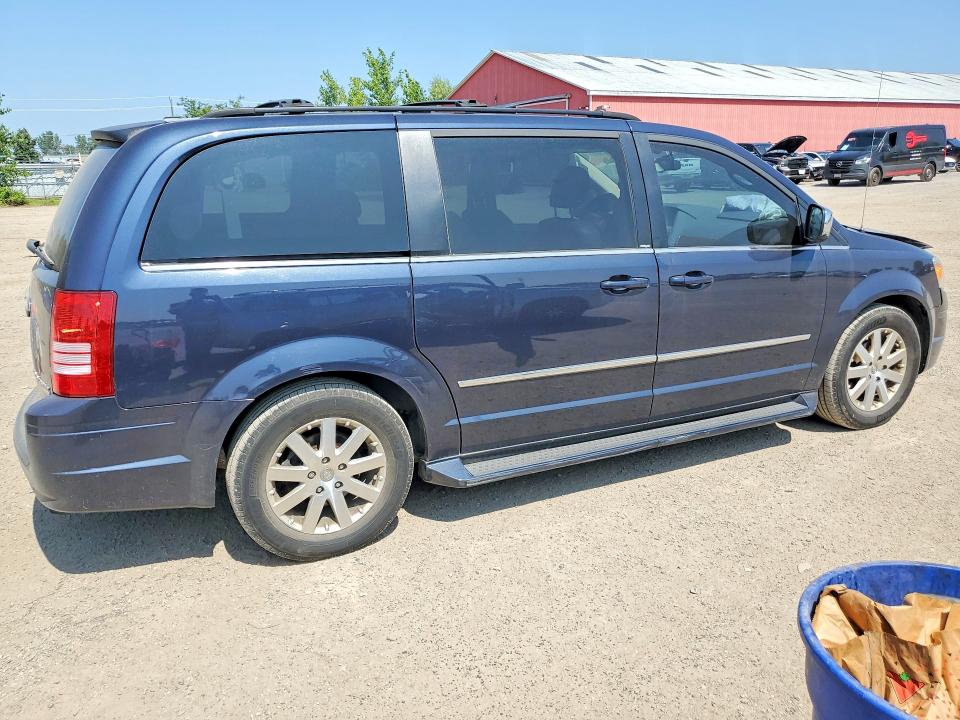 2009 Chrysler Town & Country მანქანა იყიდება აუქციონზე, vin: 2A8HR54XX9R511224, აუქციონის ნომერი: 64071096