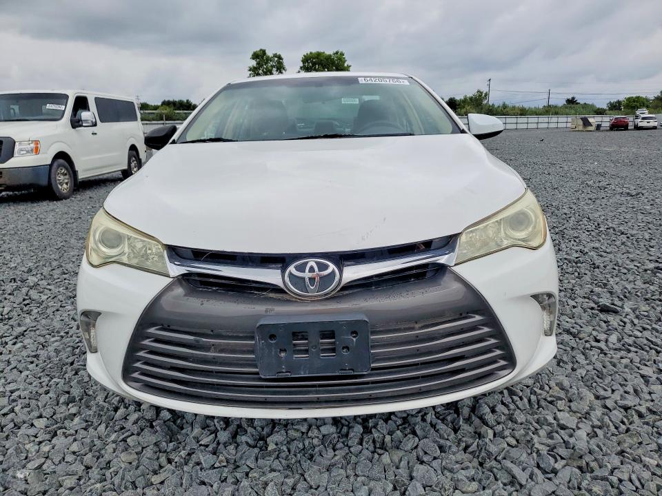 2017 Toyota Camry მანქანა იყიდება აუქციონზე, vin: 4T1BF1FK4HU688980, აუქციონის ნომერი: 64205766