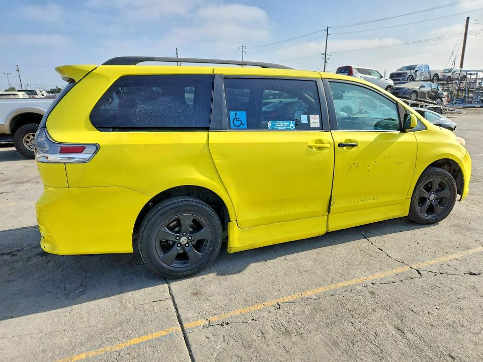 Продаж на аукціоні авто 2011 Toyota Sienna, vin: 5TDXK3DC3BS083597, номер лоту: 62788576