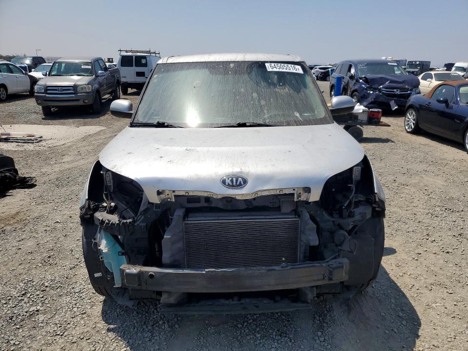 Продажа на аукционе авто 2015 Kia Soul, vin: KNDJP3A55F7770223, номер лота: 64505516