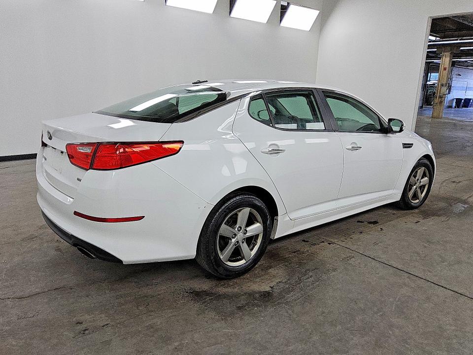 66275646 :رقم المزاد ، 5XXGM4A74FG376813 vin ، 2015 Kia Optima مزاد بيع