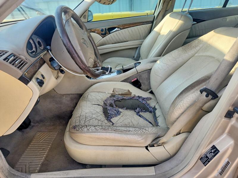 2004 Mercedes-benz E მანქანა იყიდება აუქციონზე, vin: WDBUF65J04A520122, აუქციონის ნომერი: 64079636