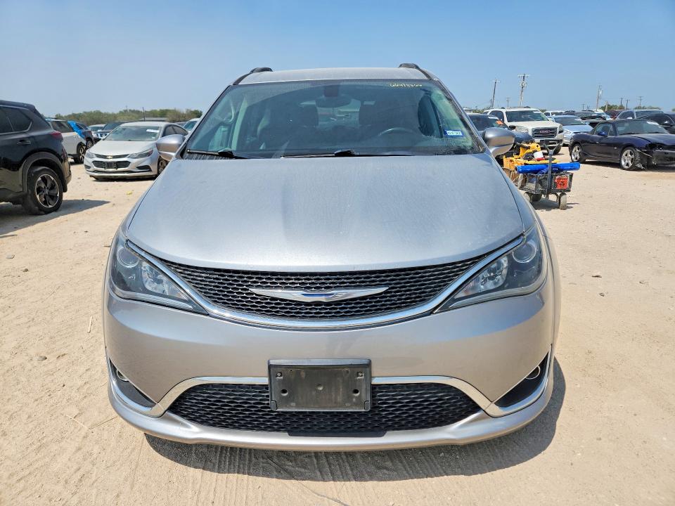 66478366 :رقم المزاد ، 2C4RC1BG5HR613313 vin ، 2017 Chrysler Pacifica مزاد بيع