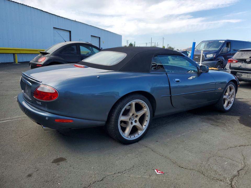 64441486 :رقم المزاد ، SAJDA42B61PA18293 vin ، 2001 Jaguar Xkr مزاد بيع