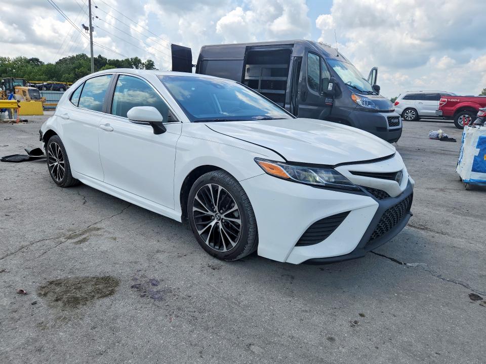 65413946 :رقم المزاد ، 4T1B11HK9KU685253 vin ، 2019 Toyota Camry مزاد بيع