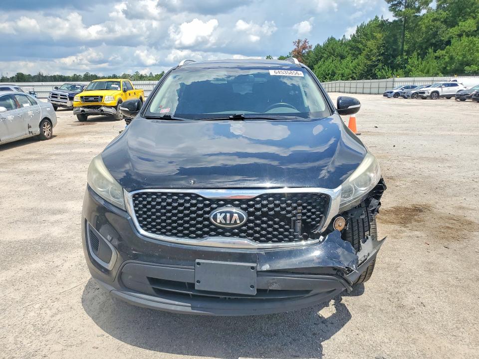 64535856 :رقم المزاد ، 5XYPGDA33HG293943 vin ، 2017 Kia Sorento مزاد بيع