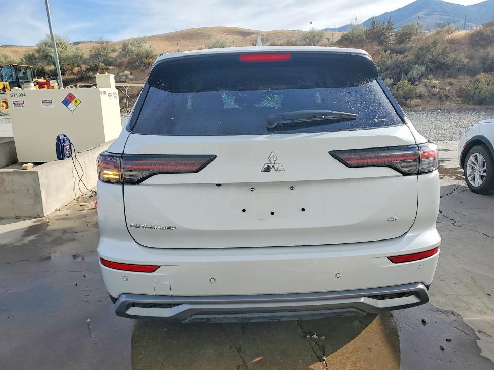 Продажа на аукционе авто 2025 Mitsubishi Outlander, vin: JA4J4VA85SZ037533, номер лота: 65721676