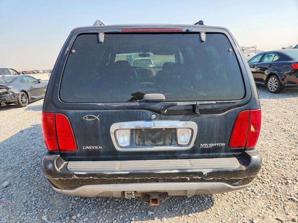 63883936 :رقم المزاد ، 5LMFU28R91LJ30932 vin ، 2001 Lincoln Navigator مزاد بيع