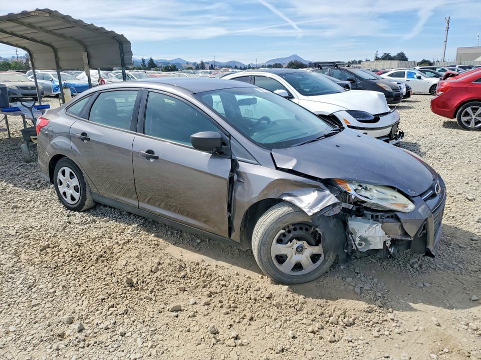 65870106 :رقم المزاد ، 1FADP3E27EL287342 vin ، 2014 Ford Focus مزاد بيع