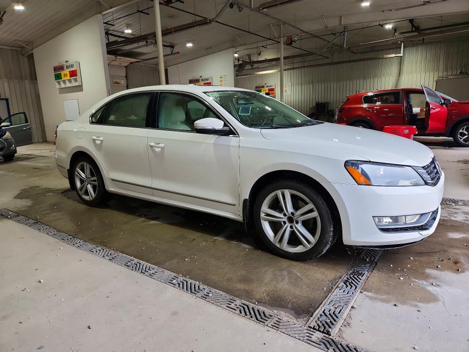 Продажа на аукционе авто 2014 Volkswagen Passat, vin: 1VWCM7A34EC023786, номер лота: 63485036