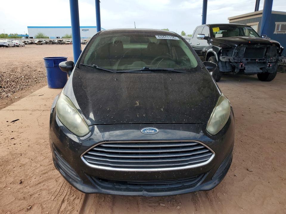 63477156 :رقم المزاد ، 3FADP4AJ4FM161992 vin ، 2015 Ford Fiesta مزاد بيع