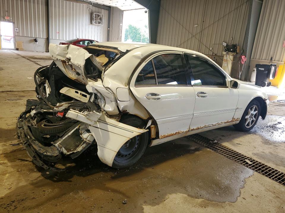 65269386 :رقم المزاد ، WDBRF61J72F237230 vin ، 2002 Mercedes-benz C مزاد بيع