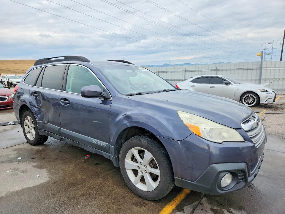 64509266 :رقم المزاد ، 4S4BRCCCXE3291856 vin ، 2014 Subaru Outback مزاد بيع
