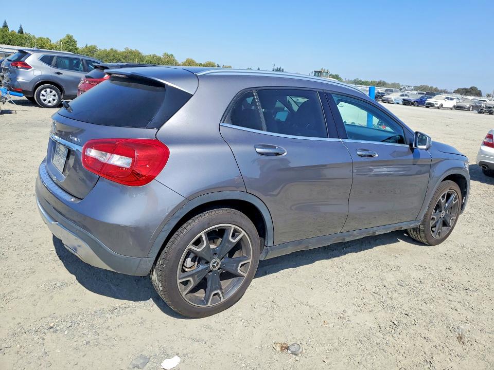 63772806 :رقم المزاد ، WDCTG4GB7KJ580121 vin ، 2019 Mercedes-benz Gla مزاد بيع