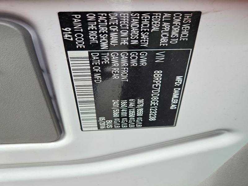64437816 :رقم المزاد ، 8BRPE7DD8GE123238 vin ، 2016 Mercedes-benz Sprinter مزاد بيع