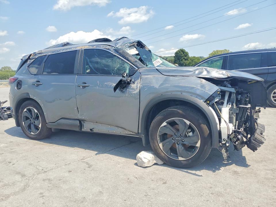 65201956 :رقم المزاد ، 5N1BT3BB6TC706128 vin ، 2026 Nissan Rogue مزاد بيع