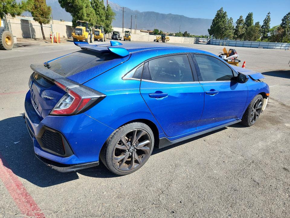 66576646 :رقم المزاد ، SHHFK7H44HU202744 vin ، 2017 Honda Civic مزاد بيع