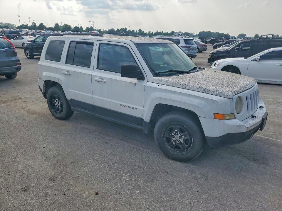 63350826 :رقم المزاد ، 1C4NJPBB5CD649168 vin ، 2012 Jeep Patriot مزاد بيع