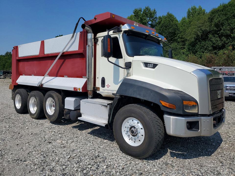 64898486 :رقم المزاد ، 3HTJGTKT7FN507103 vin ، 2015 Caterpillar Ct660 مزاد بيع
