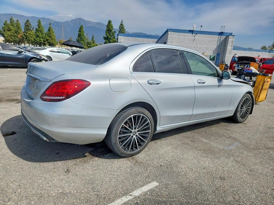 66780236 :رقم المزاد ، W1KWF8DB8MR638345 vin ، 2021 Mercedes-benz C مزاد بيع