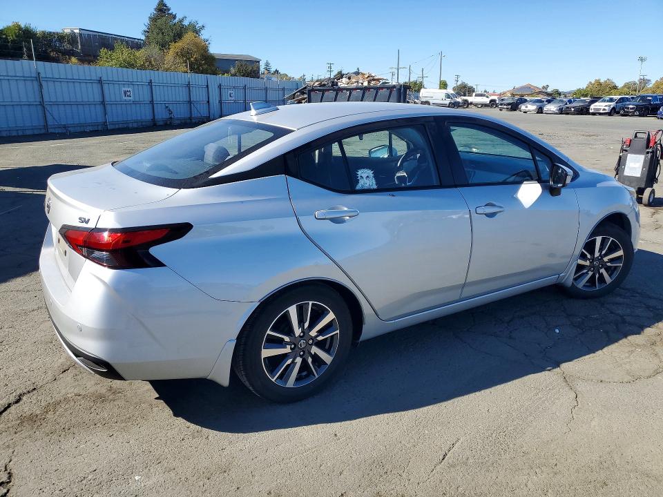 66567946 :رقم المزاد ، 3N1CN8EV6ML922995 vin ، 2021 Nissan Versa مزاد بيع