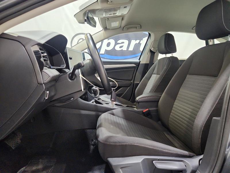 65138846 :رقم المزاد ، 3VW5X7BU0SM027710 vin ، 2025 Volkswagen Jetta مزاد بيع