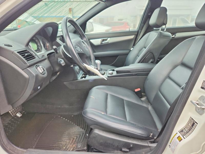 63511716 :رقم المزاد ، WDDGF81X98F103486 vin ، 2008 Mercedes-benz C مزاد بيع
