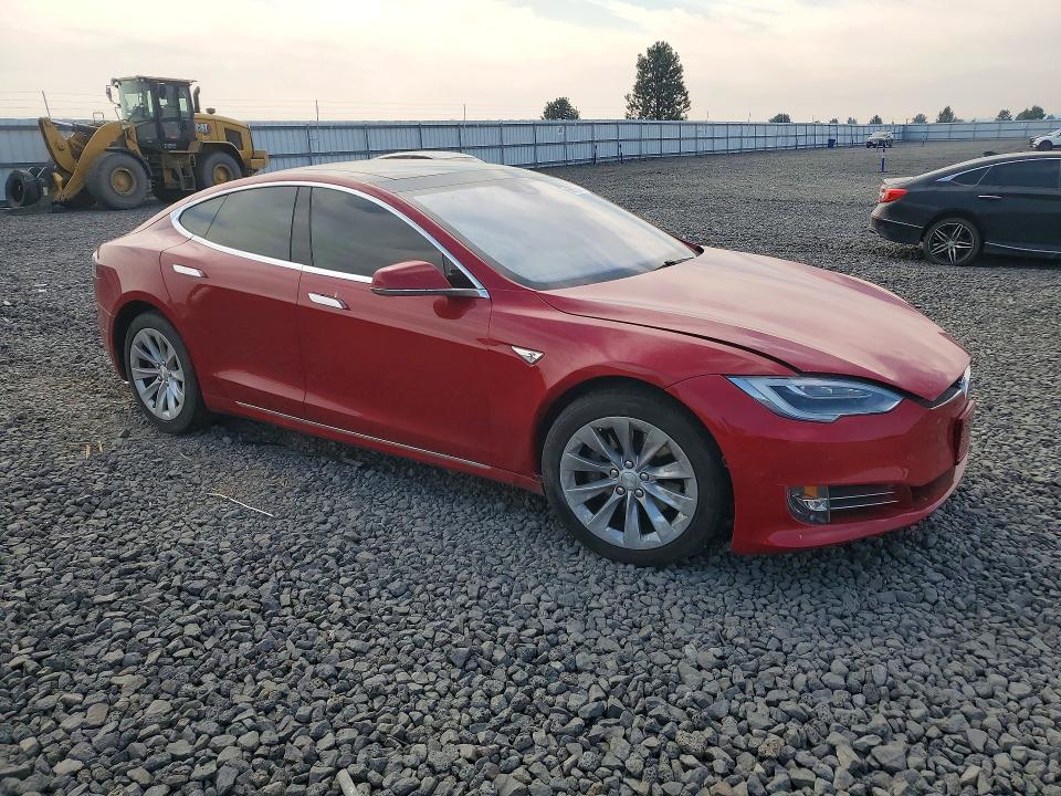 Продажа на аукционе авто 2016 Tesla Model S, vin: 5YJSA1E2XGF154975, номер лота: 66973696