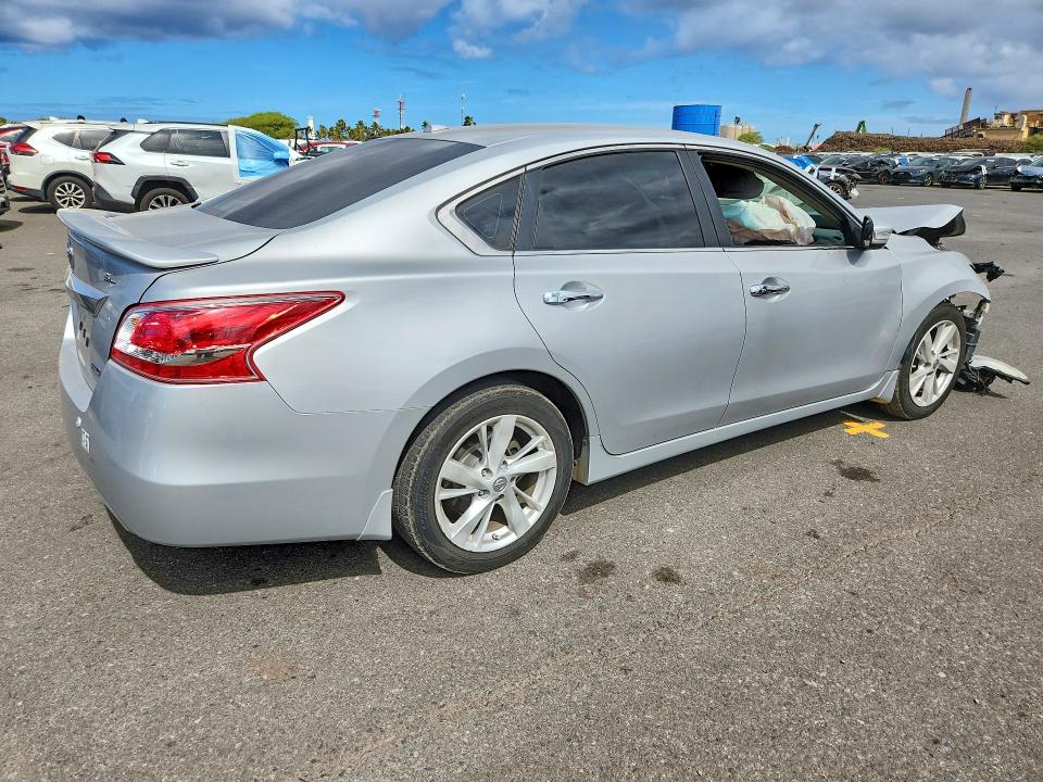 2013 Nissan Altima მანქანა იყიდება აუქციონზე, vin: 1N4AL3AP5DN523098, აუქციონის ნომერი: 64666216