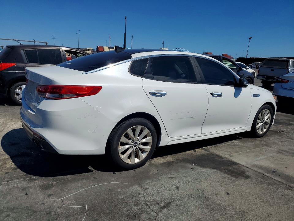 Продажа на аукционе авто 2016 Kia Optima, vin: 5XXGU4L35GG046934, номер лота: 65347156