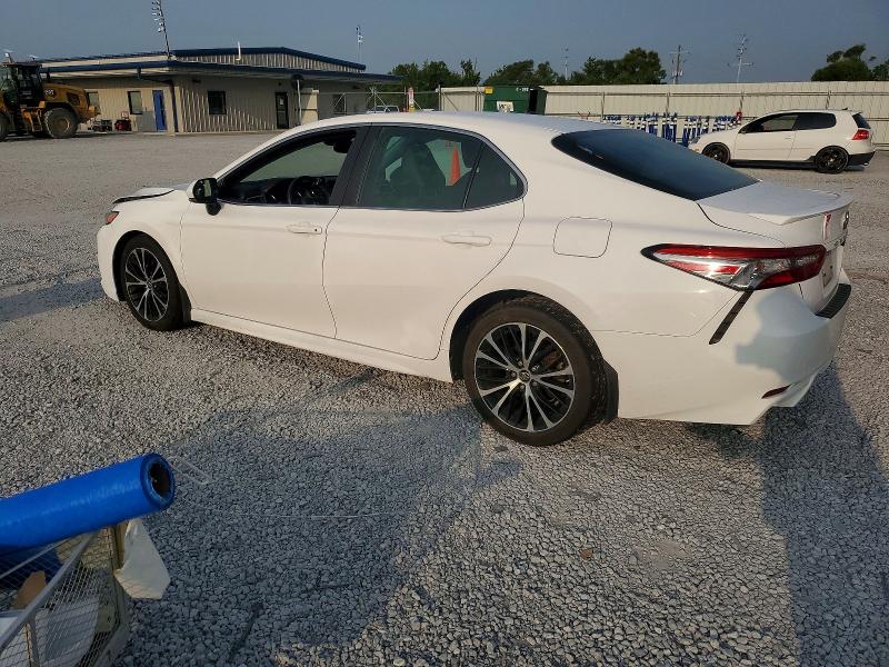 2018 Toyota Camry მანქანა იყიდება აუქციონზე, vin: 4T1B11HK7JU143390, აუქციონის ნომერი: 63913166