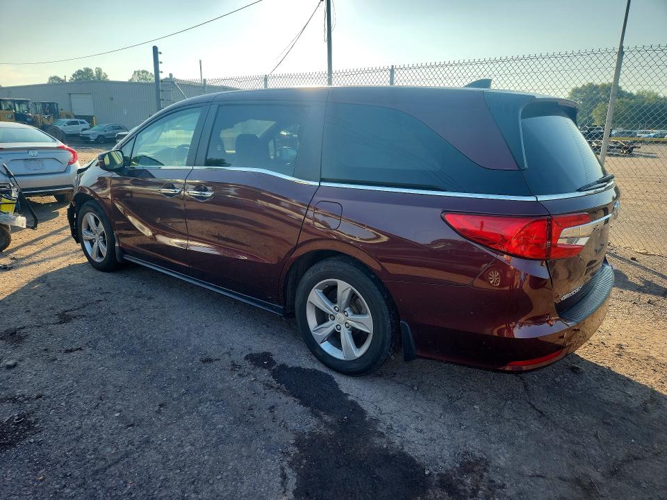 Продажа на аукционе авто 2018 Honda Odyssey, vin: 5FNRL6H74JB065116, номер лота: 64040136