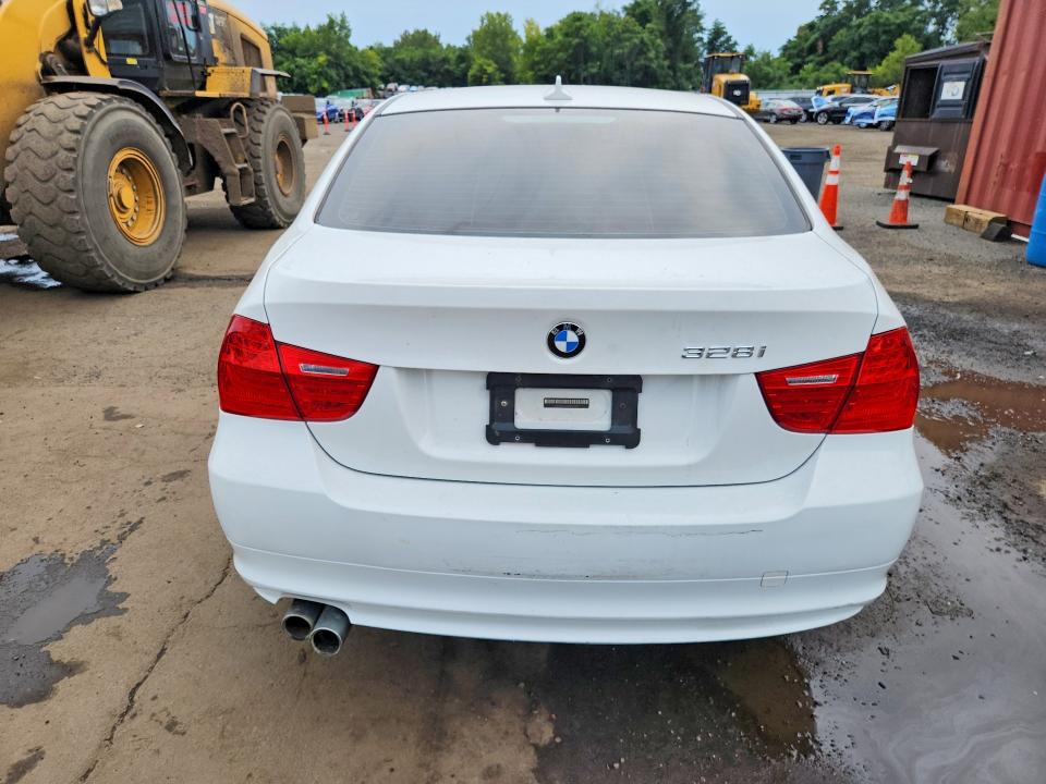 66185206 :رقم المزاد ، WBAPK5C52BA811189 vin ، 2011 Bmw 328 مزاد بيع