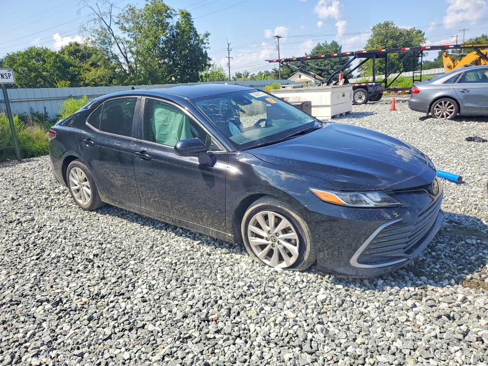 65681076 :رقم المزاد ، 4T1C11AK5PU138342 vin ، 2023 Toyota Camry مزاد بيع