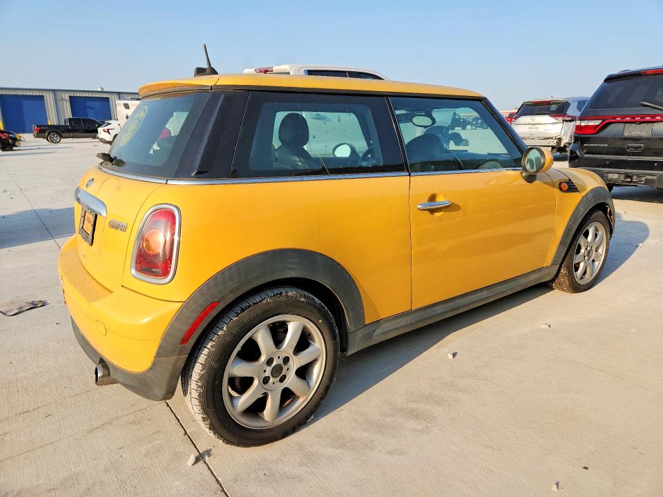 63775216 :رقم المزاد ، WMWMF33509TU70997 vin ، 2009 Mini Cooper مزاد بيع