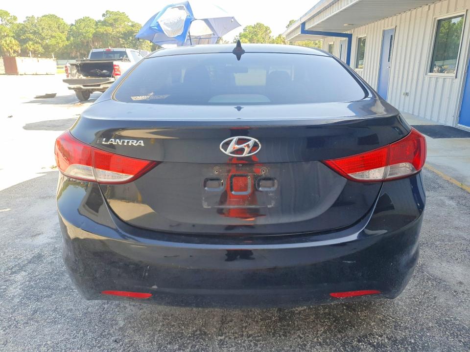 2011 Hyundai Elantra მანქანა იყიდება აუქციონზე, vin: KMHDH4AE4BU132424, აუქციონის ნომერი: 65341236