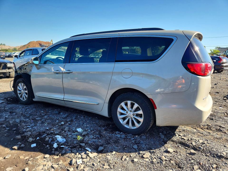 Продажа на аукционе авто 2017 Chrysler Pacifica, vin: 2C4RC1BG0HR753186, номер лота: 66901656
