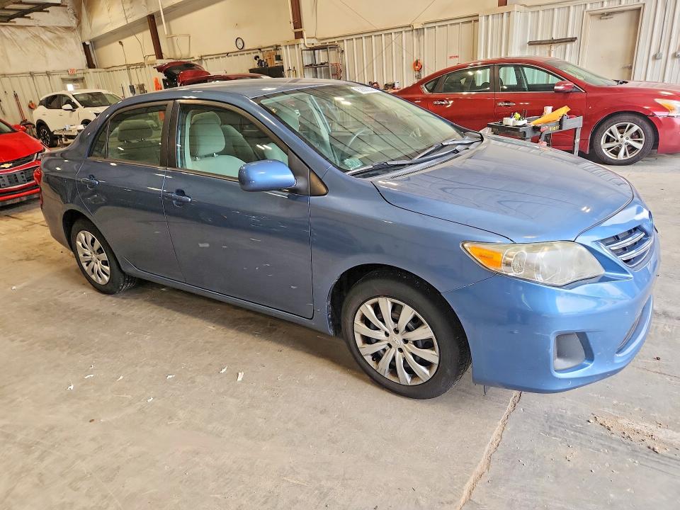 62883336 :رقم المزاد ، 5YFBU4EE2DP199931 vin ، 2013 Toyota Corolla مزاد بيع