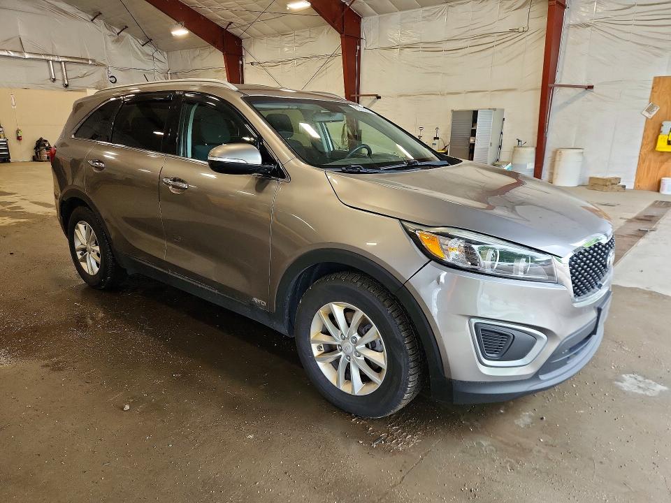 63126516 :رقم المزاد ، 5XYPGDA59HG188096 vin ، 2017 Kia Sorento مزاد بيع
