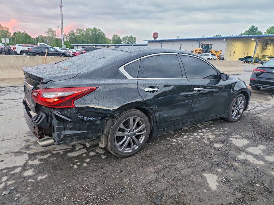 2018 Nissan Altima მანქანა იყიდება აუქციონზე, vin: 1N4AL3AP1JC149323, აუქციონის ნომერი: 64031486