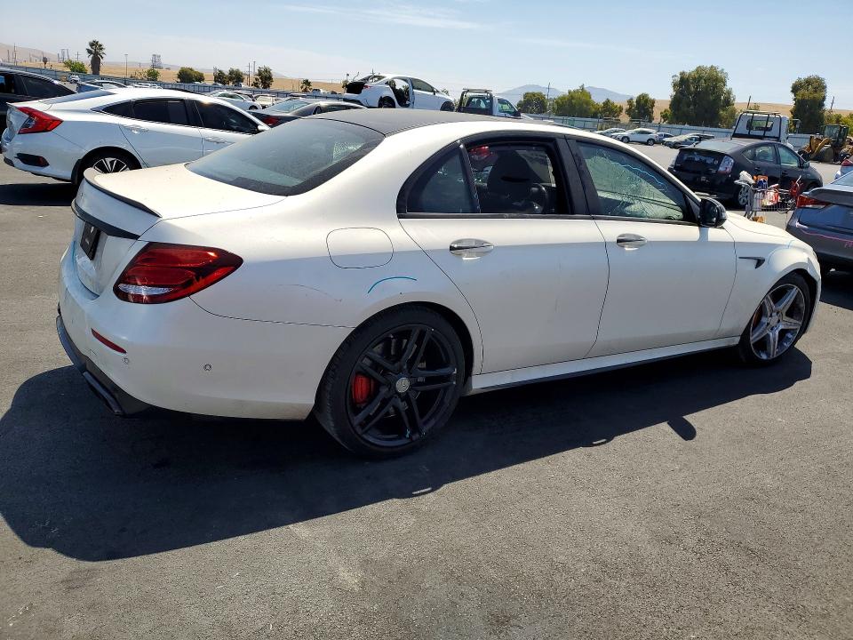 Продажа на аукционе авто 2020 Mercedes-benz E, vin: WDDZF8KB0LA744589, номер лота: 64081346
