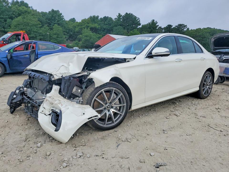 63665676 :رقم المزاد ، W1KZF5KB6NB052008 vin ، 2022 Mercedes-benz E مزاد بيع