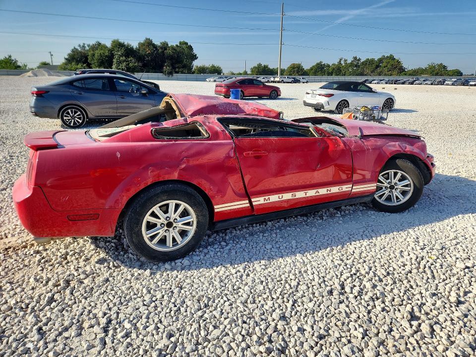 2007 Ford Mustang მანქანა იყიდება აუქციონზე, vin: 1ZVFT80N775247747, აუქციონის ნომერი: 65624686
