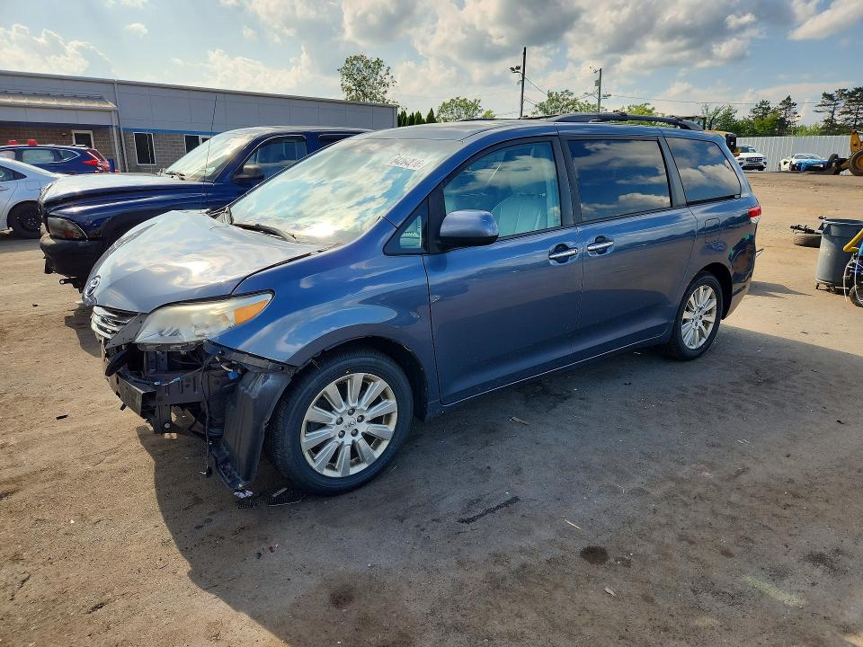 Aukcja sprzedaży 2013 Toyota Sienna, vin: 5TDDK3DC0DS061353, numer aukcji: 64264216