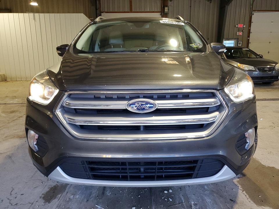 Продаж на аукціоні авто 2017 Ford Escape, vin: 1FMCU9J97HUB40212, номер лоту: 65452196