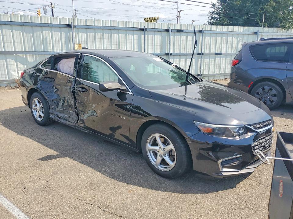 Продажа на аукционе авто 2018 Chevrolet Malibu, vin: 1G1ZC5ST2JF285973, номер лота: 64241826