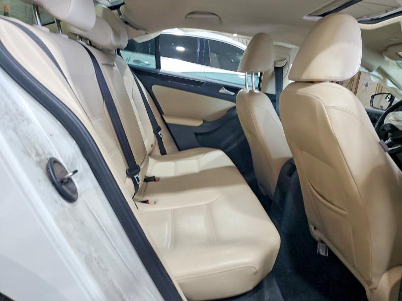 65305076 :رقم المزاد ، 3VWL17AJ2HM410413 vin ، 2017 Volkswagen Jetta مزاد بيع