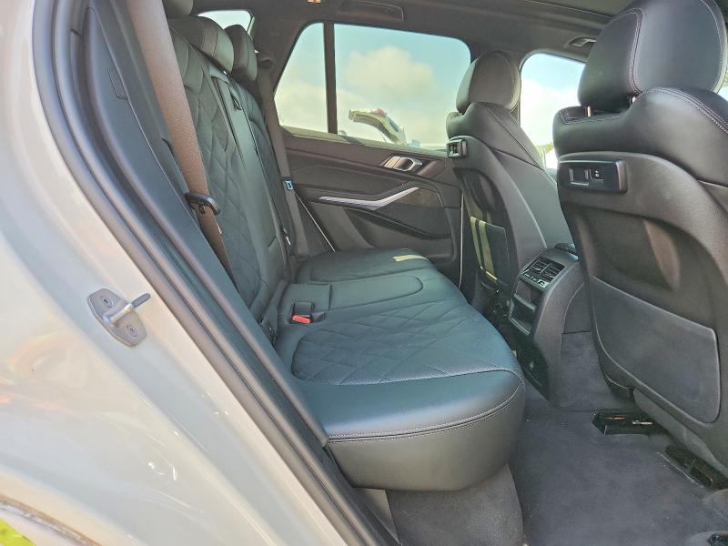 63893856 :رقم المزاد ، 5UXCR6C03P9R12532 vin ، 2023 Bmw X5 مزاد بيع