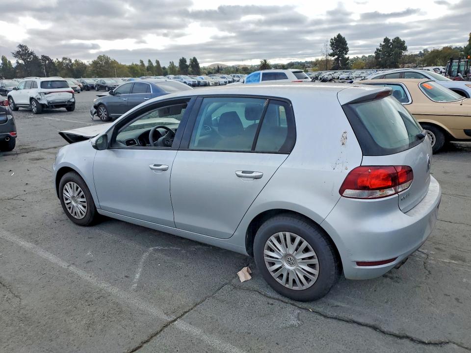 2014 Volkswagen Golf მანქანა იყიდება აუქციონზე, vin: WVWDB7AJ7EW006118, აუქციონის ნომერი: 64840276
