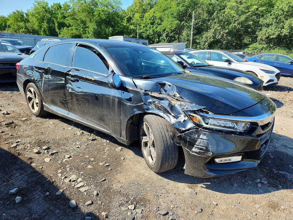Продажа на аукционе авто 2018 Honda Accord, vin: 1HGCV1F46JA106710, номер лота: 64245136